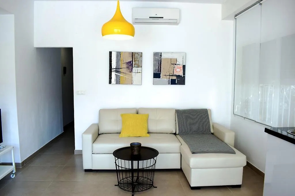 El Jardin Benerja Apartment